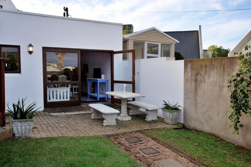 5 Bedroom Property for Sale in Stilbaai Wes Western Cape